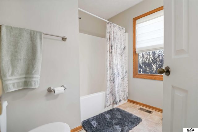 2301 N 83 Street, Lincoln, NE 68507