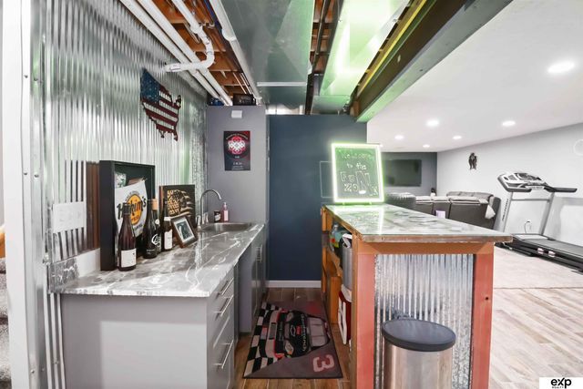 2301 N 83 Street, Lincoln, NE 68507