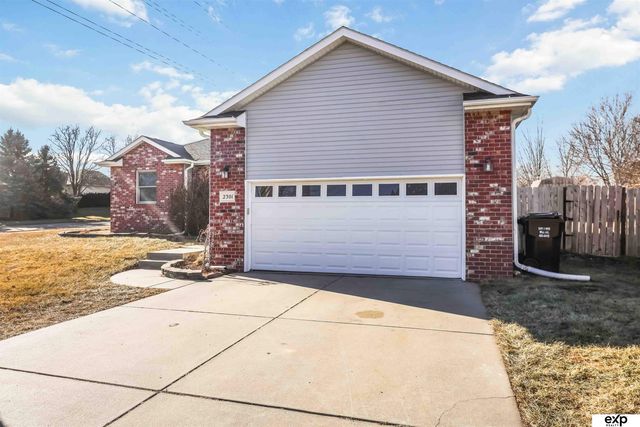 2301 N 83 Street, Lincoln, NE 68507