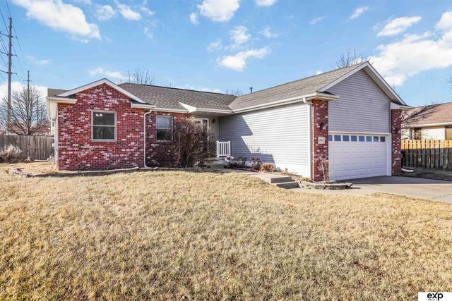 2301 N 83 Street, Lincoln, NE 68507