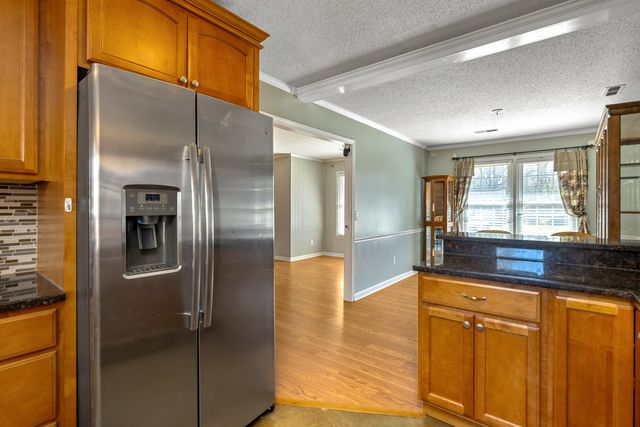 2285 Treetop Lane, Sumter, SC 29154