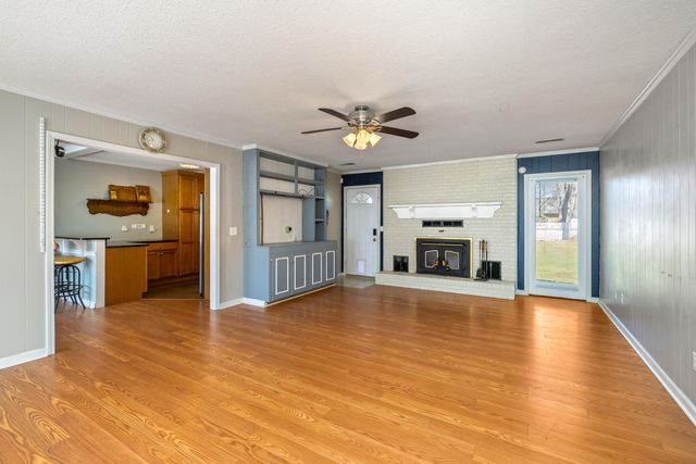 2285 Treetop Lane, Sumter, SC 29154