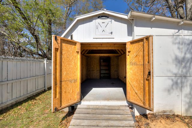 2285 Treetop Lane, Sumter, SC 29154