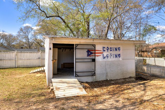 2285 Treetop Lane, Sumter, SC 29154