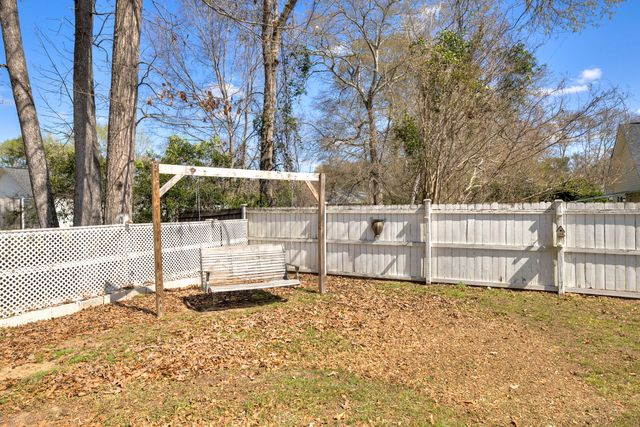 2285 Treetop Lane, Sumter, SC 29154