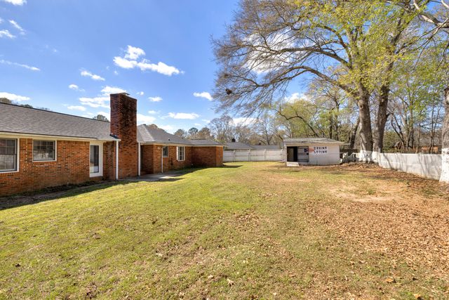 2285 Treetop Lane, Sumter, SC 29154