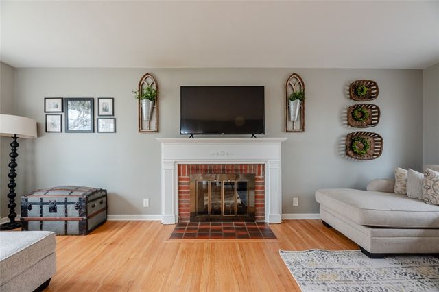 556 Wimbledon Road, Irondequoit, NY 14617