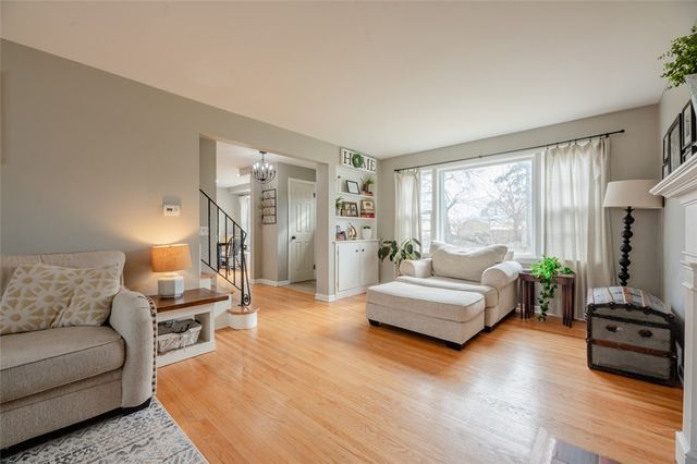 556 Wimbledon Road, Irondequoit, NY 14617