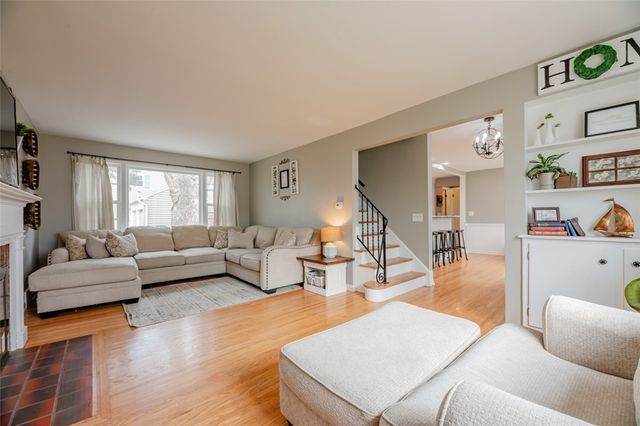 556 Wimbledon Road, Irondequoit, NY 14617