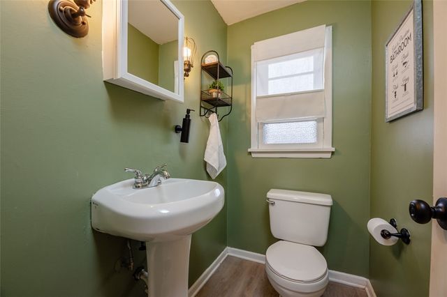 556 Wimbledon Road, Irondequoit, NY 14617