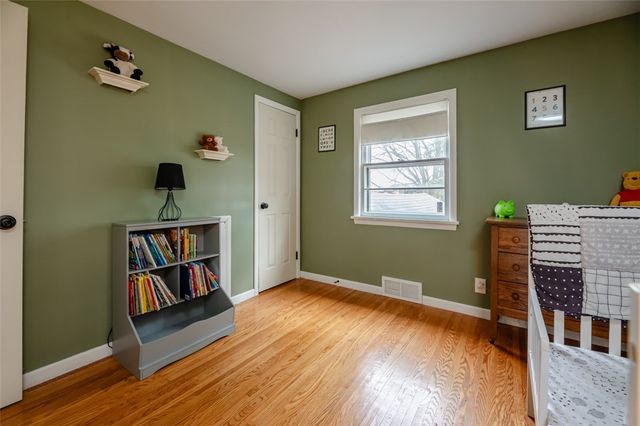 556 Wimbledon Road, Irondequoit, NY 14617