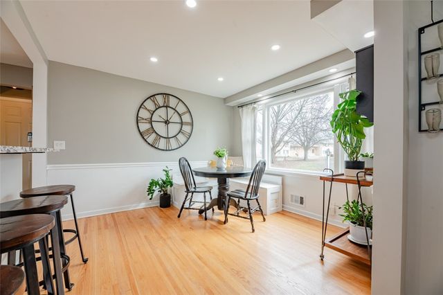 556 Wimbledon Road, Irondequoit, NY 14617