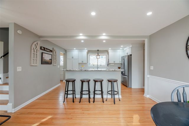 556 Wimbledon Road, Irondequoit, NY 14617