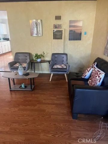 1235 N Wexham, Inglewood, CA 90302