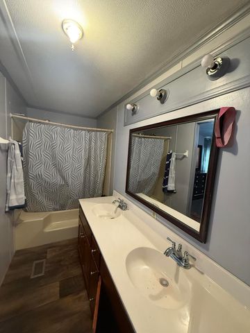 75 Locust grove Road, London, KY 40744