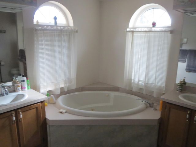 555 Freeman Road 209, Central Point, OR 97502