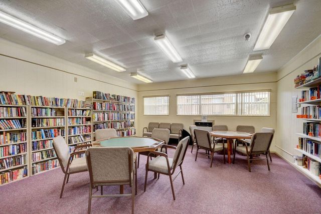 2615 NE 1st Court 201, Boynton Beach, FL 33435