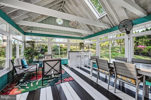 14 CAROUSEL CT, Wilmington, DE 19808