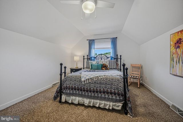 14 CAROUSEL CT, Wilmington, DE 19808