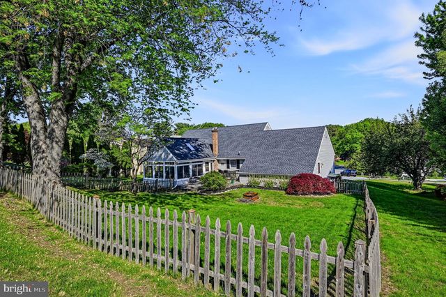 14 CAROUSEL CT, Wilmington, DE 19808