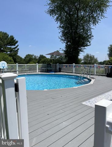 14 CAROUSEL CT, Wilmington, DE 19808