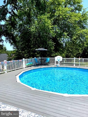 14 CAROUSEL CT, Wilmington, DE 19808