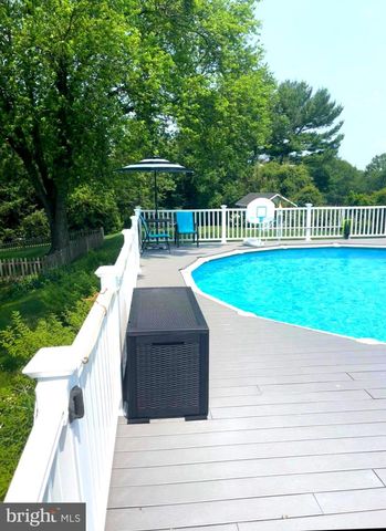 14 CAROUSEL CT, Wilmington, DE 19808