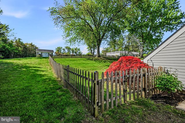 14 CAROUSEL CT, Wilmington, DE 19808