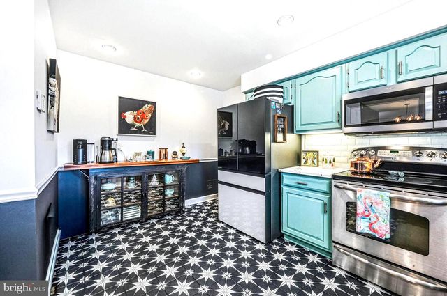 14 CAROUSEL CT, Wilmington, DE 19808