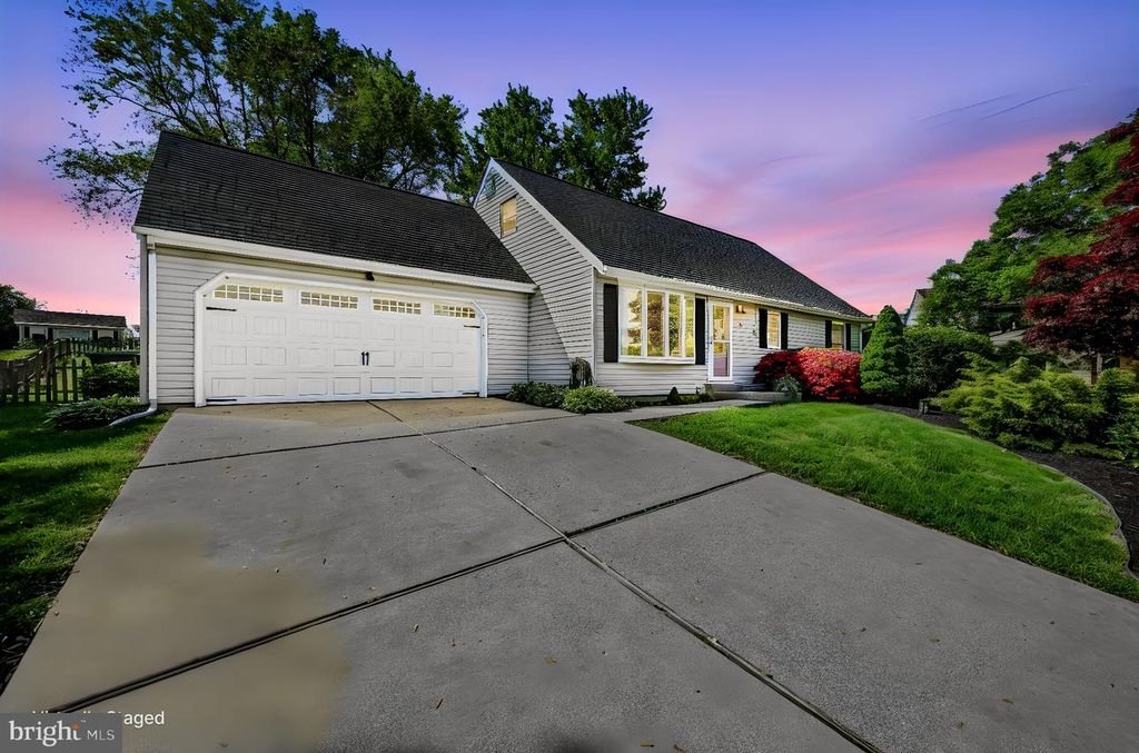 14 CAROUSEL CT, Wilmington, DE 19808