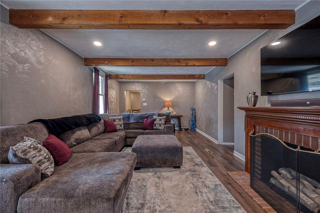 751 Naylor St, Greenfield, PA 15207