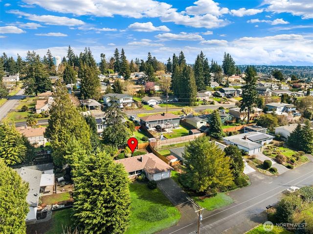 20816 1st Place S, Des Moines, WA 98198