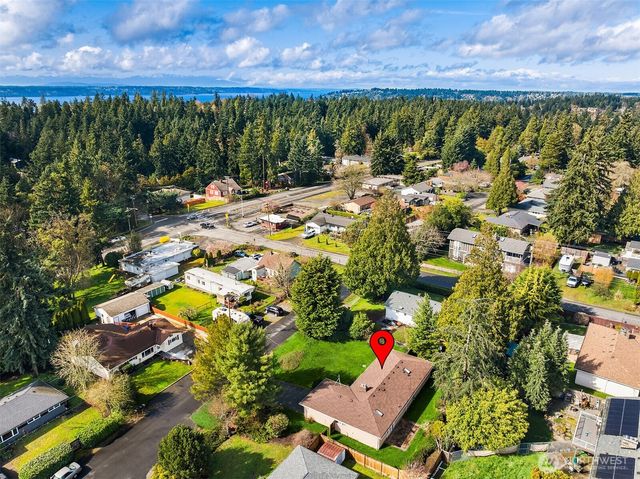 20816 1st Place S, Des Moines, WA 98198