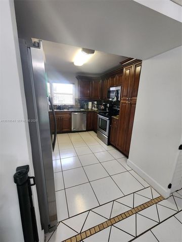 6931 SW 111th Court, Miami, FL 33173