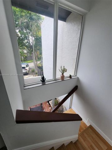 6931 SW 111th Court, Miami, FL 33173