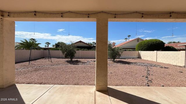 10533 E ELMHURST Drive, Sun Lakes, AZ 85248