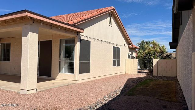 10533 E ELMHURST Drive, Sun Lakes, AZ 85248