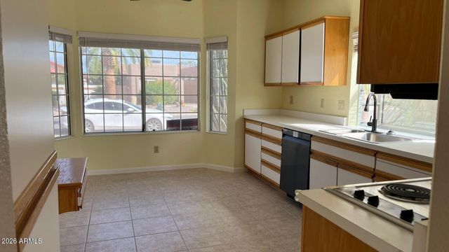 10533 E ELMHURST Drive, Sun Lakes, AZ 85248