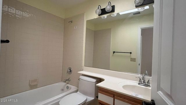 10533 E ELMHURST Drive, Sun Lakes, AZ 85248