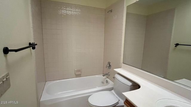 10533 E ELMHURST Drive, Sun Lakes, AZ 85248