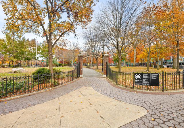 180 Van Cortlandt Park S Apt 4H, New York City, NY 10463