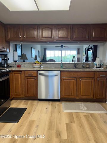 540 S Brevard Avenue 423, Cocoa Beach, FL 32931