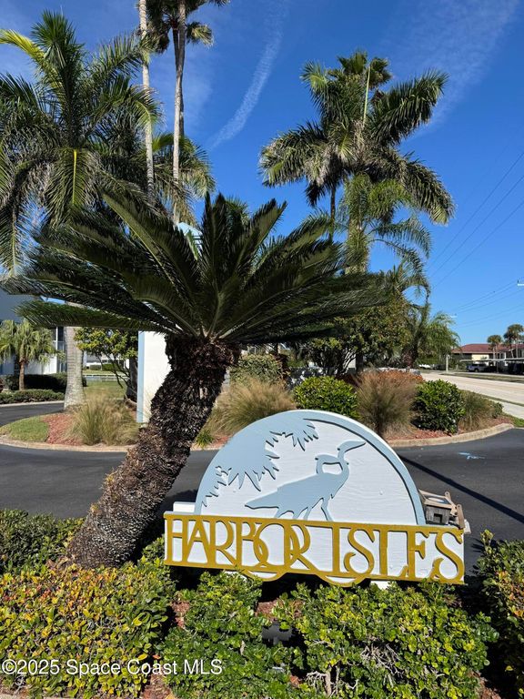 540 S Brevard Avenue 423, Cocoa Beach, FL 32931