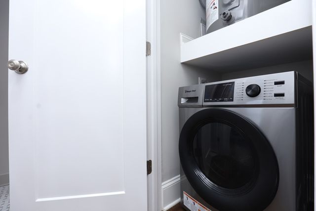 817 W Lakeside Place 408, Chicago, IL 60640