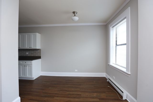 817 W Lakeside Place 408, Chicago, IL 60640