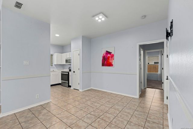 2723 Crown Arbor Dr, San Antonio, TX 78251