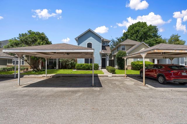 2723 Crown Arbor Dr, San Antonio, TX 78251