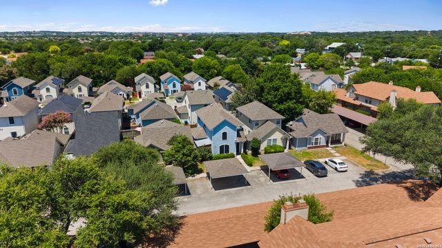 2723 Crown Arbor Dr, San Antonio, TX 78251