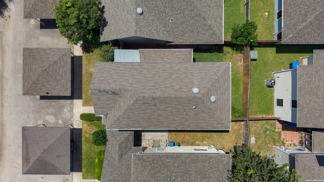 2723 Crown Arbor Dr, San Antonio, TX 78251