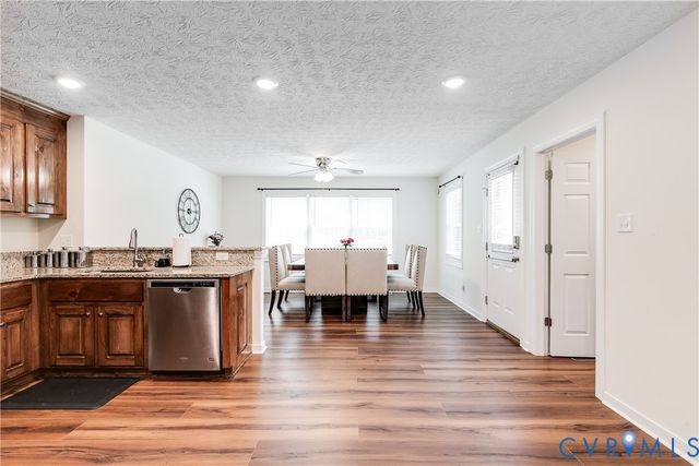 4721 Red Coach Ln, Sandston, VA 23150